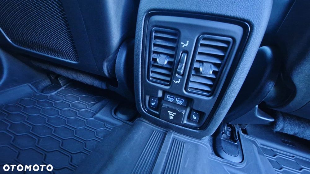 Dodge Durango 6.4 SRT - 27