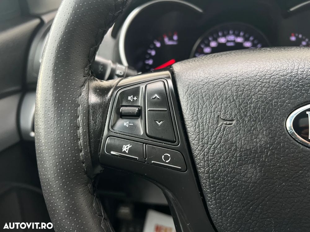 Kia Sorento 2.2 DSL 4x4 Aut. Classic - 17