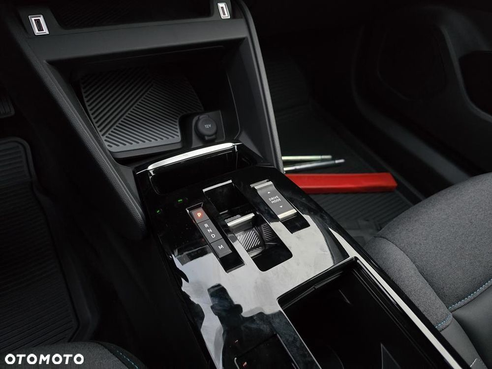 Citroën C4 1.2 PureTech Plus S&S EAT8 - 18