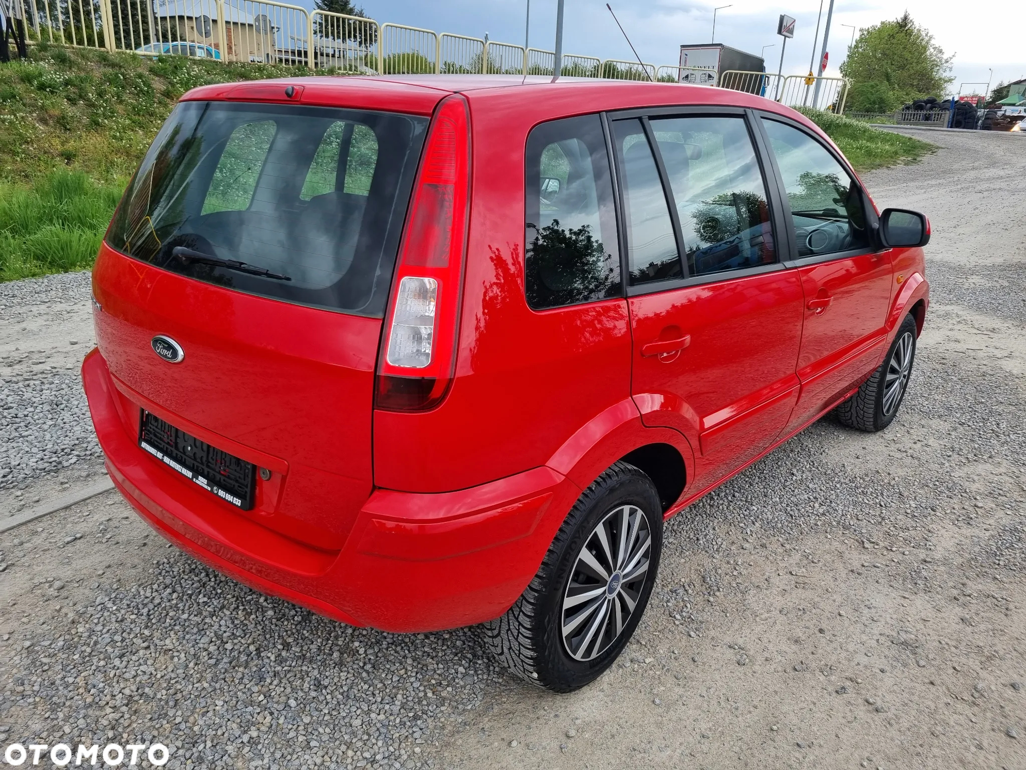 Ford Fusion 1.4 Ambiente - 8