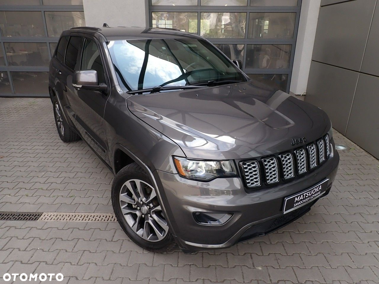 Jeep Grand Cherokee - 2