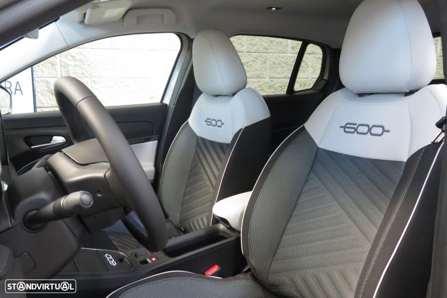 Fiat 600 1.2 Hybrid La Prima - 9