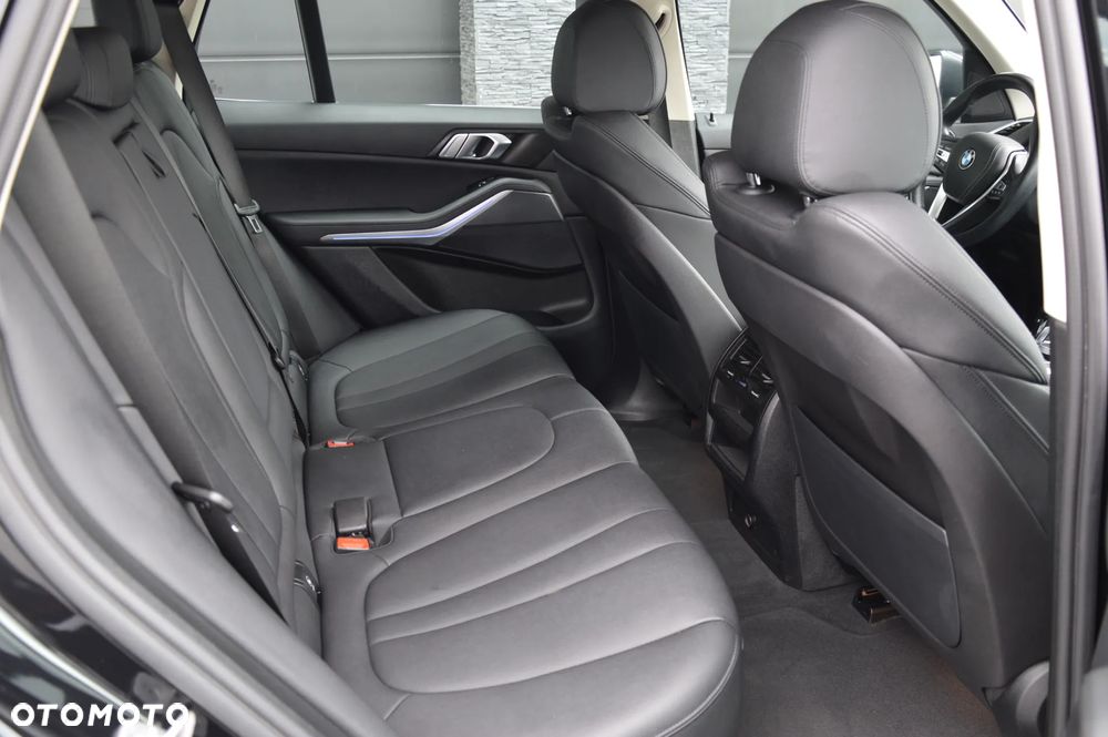 BMW X5 xDrive40i - 17