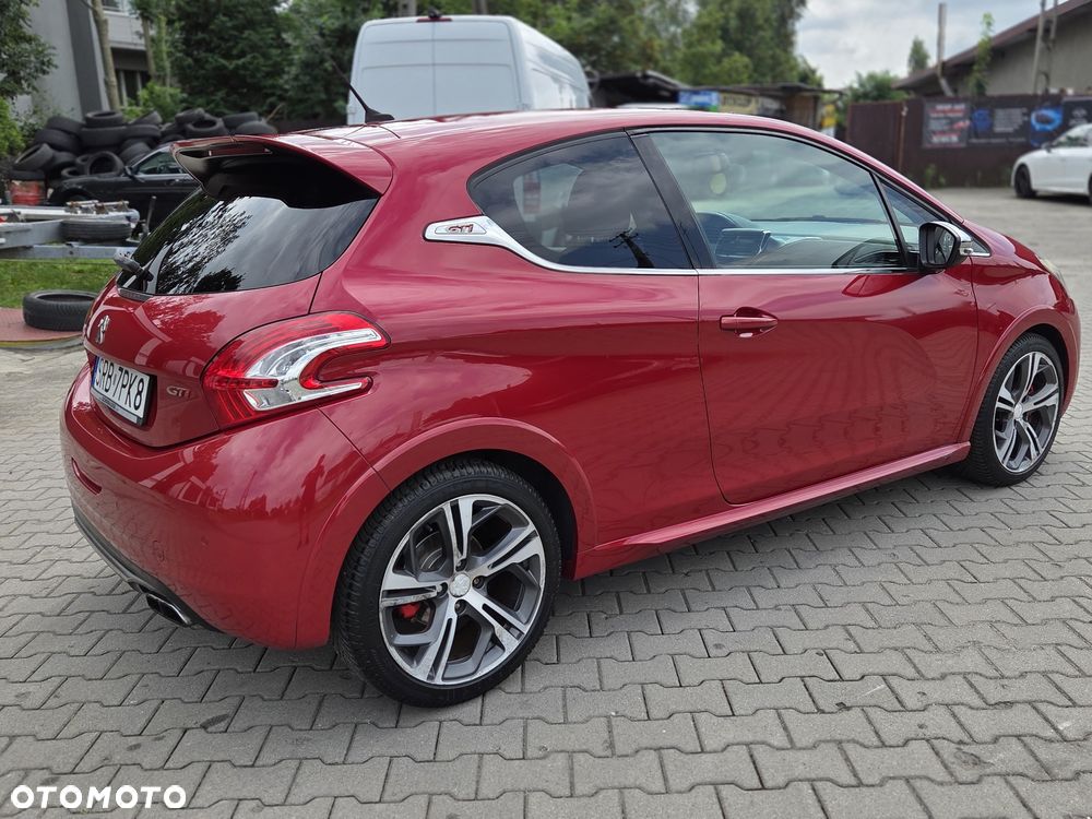 Peugeot 208 1.6 THP GTi - 18