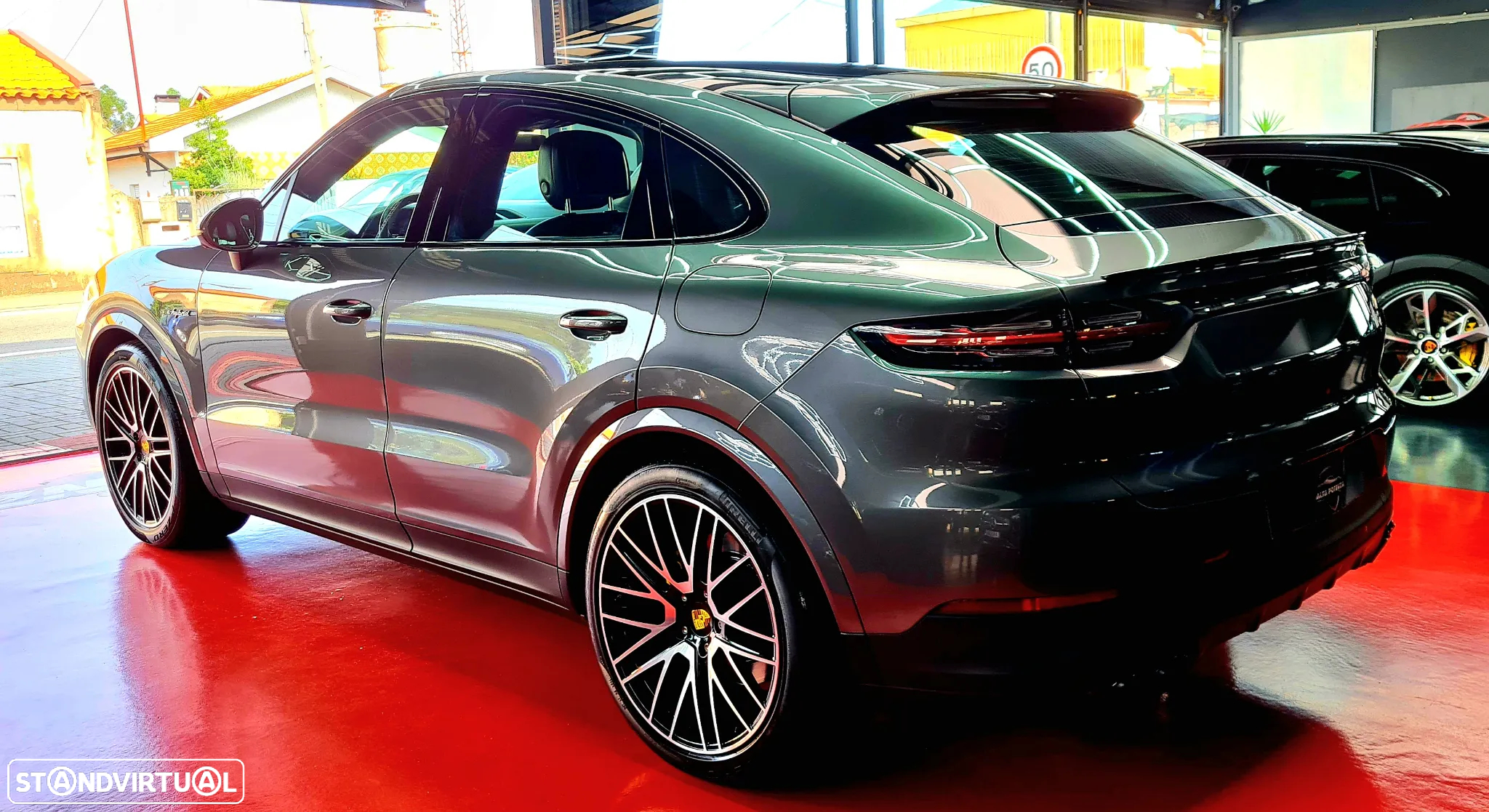 Porsche Cayenne Coupé E-Hybrid - 5