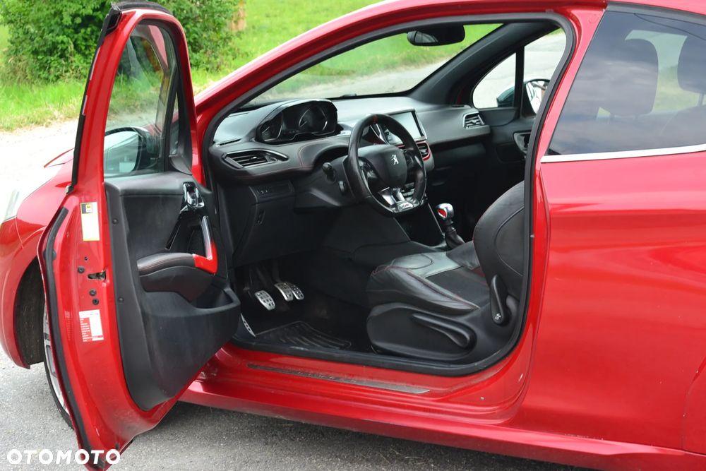 Peugeot 208 GTI 200 THP - 13