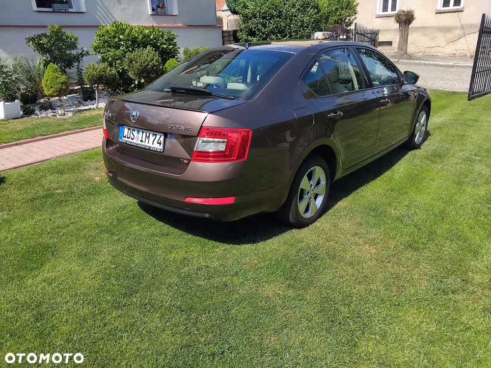 Skoda Octavia 1.8 TSI Green tec DSG Elegance - 3