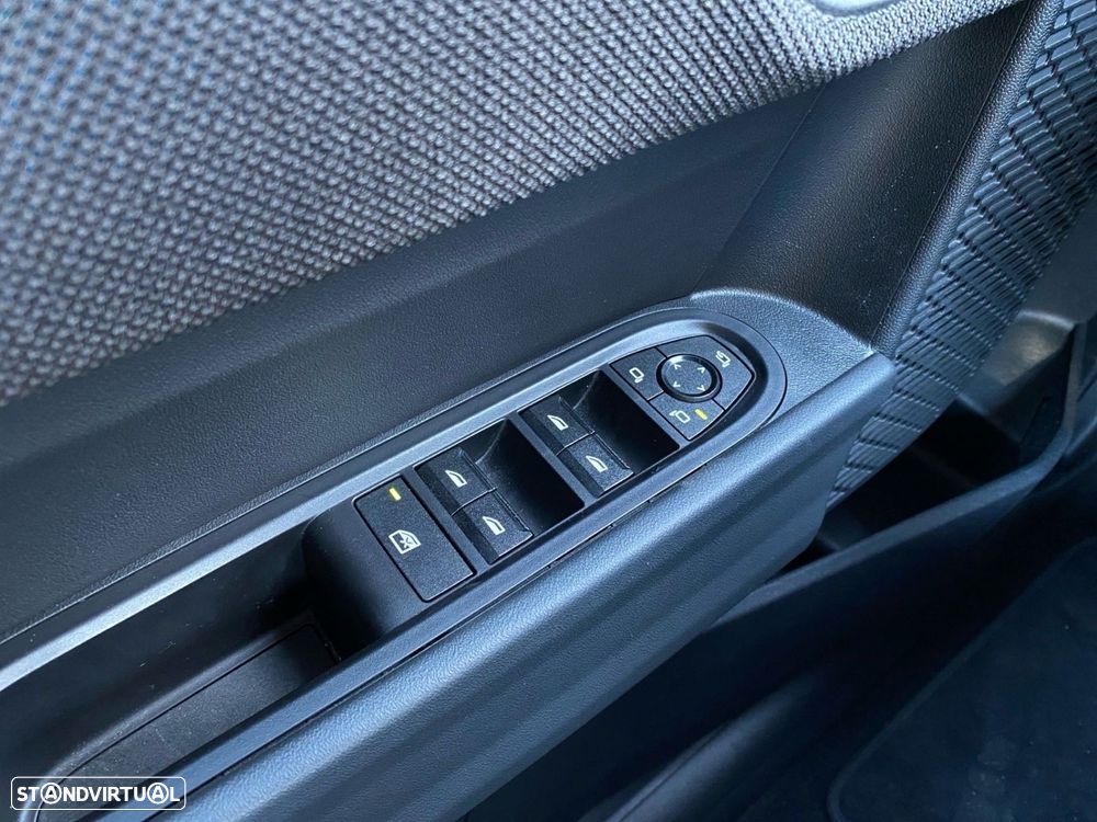 MINI 5 Portas Cooper Classic Auto - 16