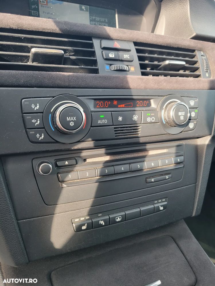 BMW Seria 3 325d - 15