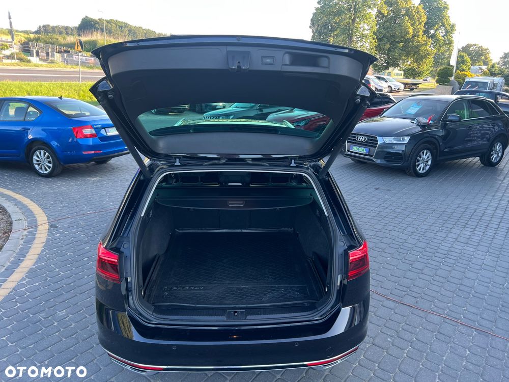 Volkswagen Passat 2.0 TDI EVO Business - 22