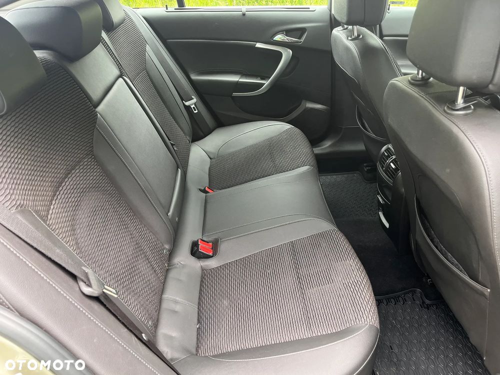 Opel Insignia 1.6 T Cosmo S&S EU6 - 28