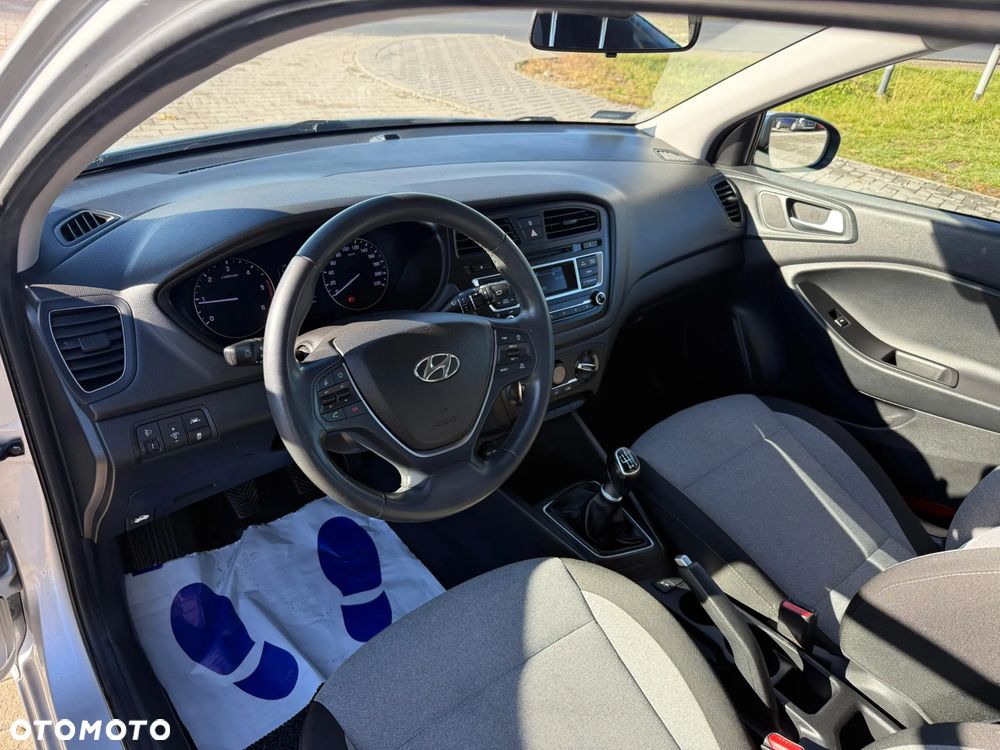 Hyundai i20 1.1 CRDi Classic - 11