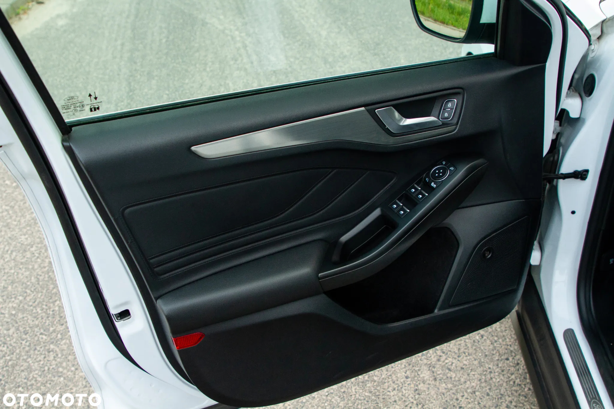 Ford Focus Turnier 1.5 EcoBlue Start-Stopp-System TITANIUM X - 33