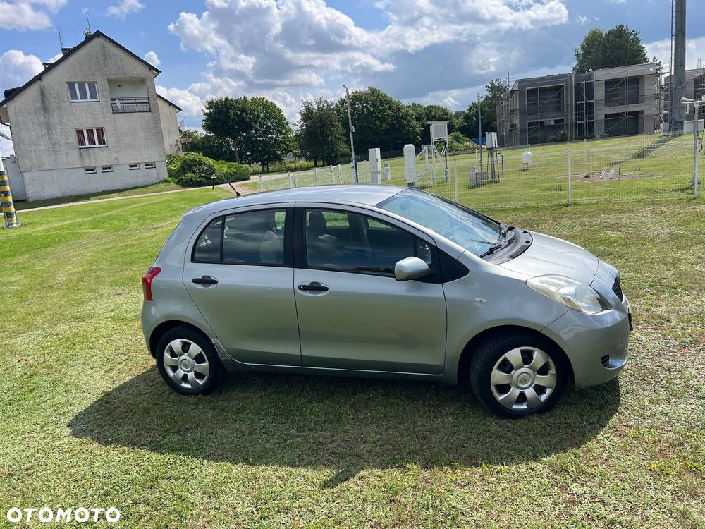 Toyota Yaris 1.0 Terra A/C - 6