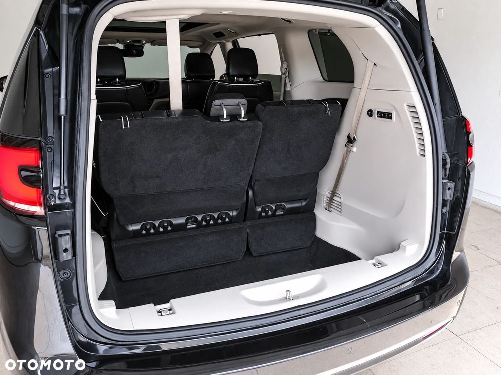 Chrysler Pacifica - 18
