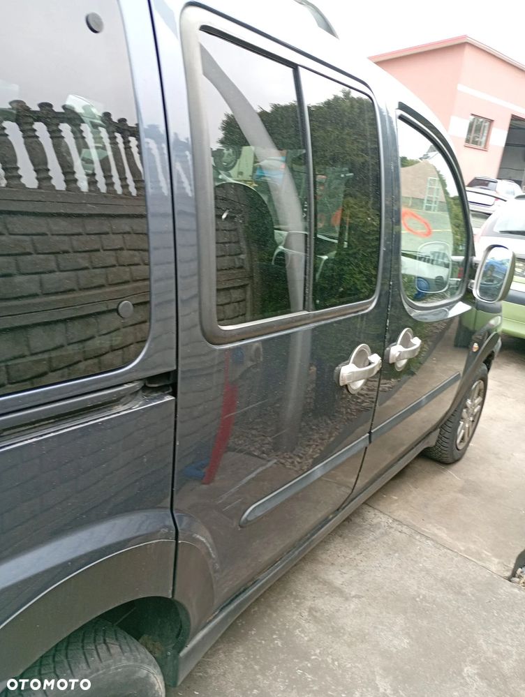 FIAT DOBLO I 00-04 LAMPA TYŁ TYLNA PRAWA LEWA - 12