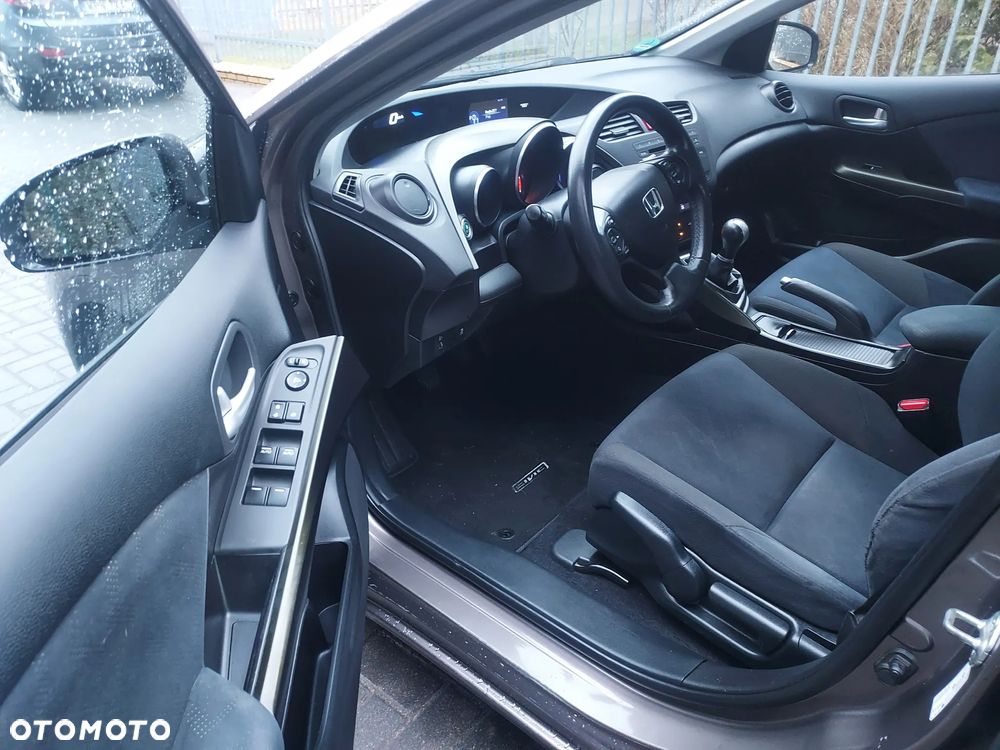 Honda Civic 1.4 i-VTEC Comfort - 26