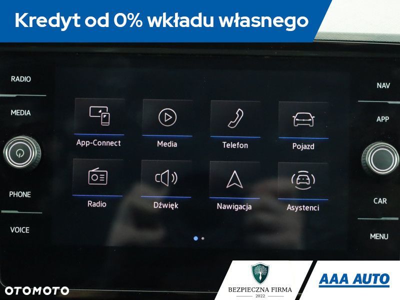 Volkswagen Passat - 13