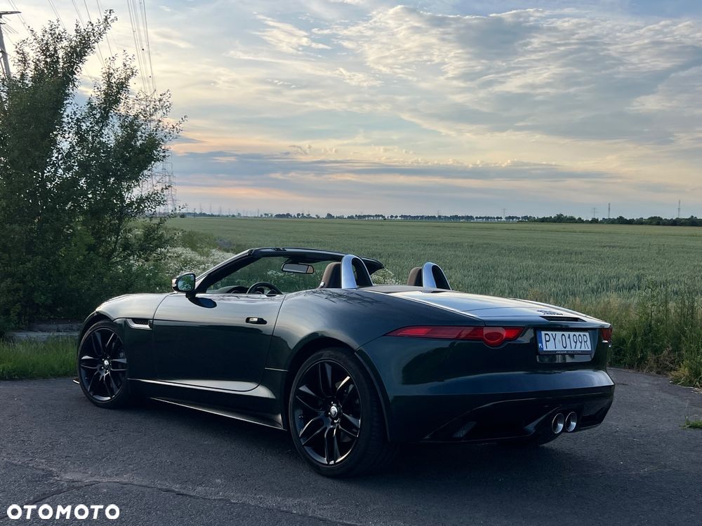 Jaguar F-Type - 16