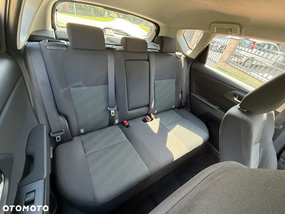 Toyota Auris - 27