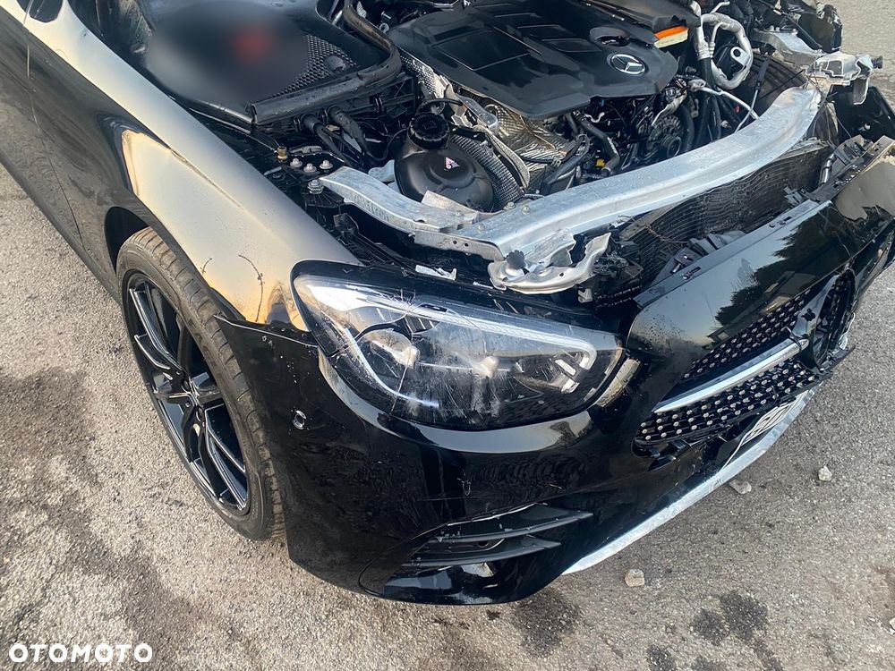 Mercedes-Benz Klasa E 220 d 4-Matic AMG - 4