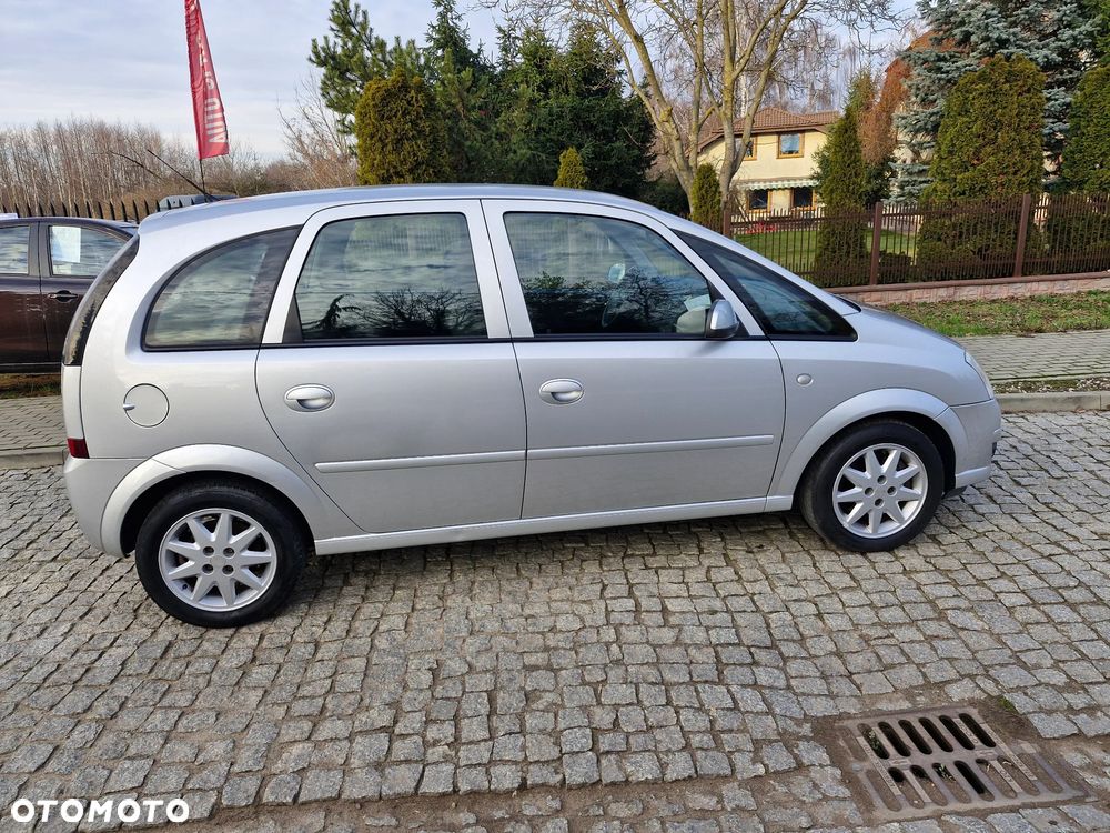 Opel Meriva 1.6 16V Cosmo - 8