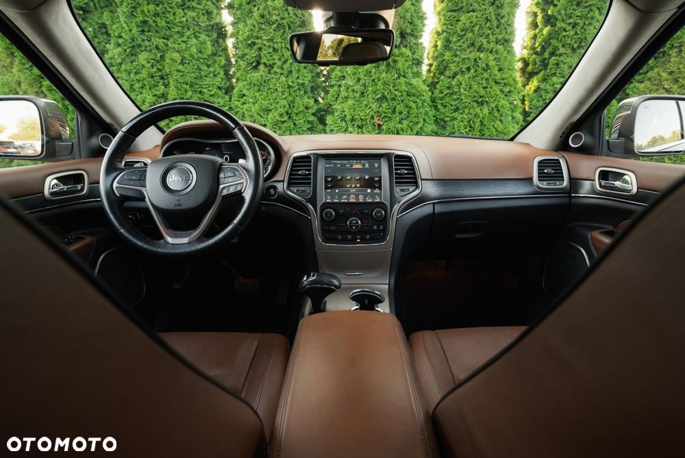 Jeep Grand Cherokee - 10