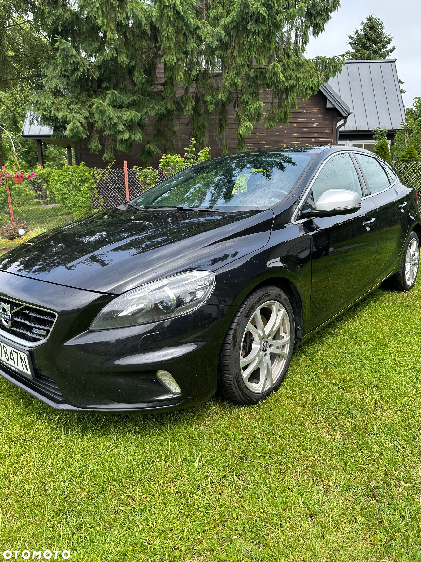 Volvo V40 D4 Drive-E R-Design Momentum - 4