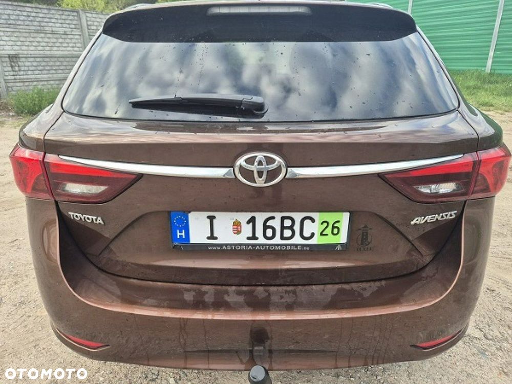 Toyota Avensis - 4