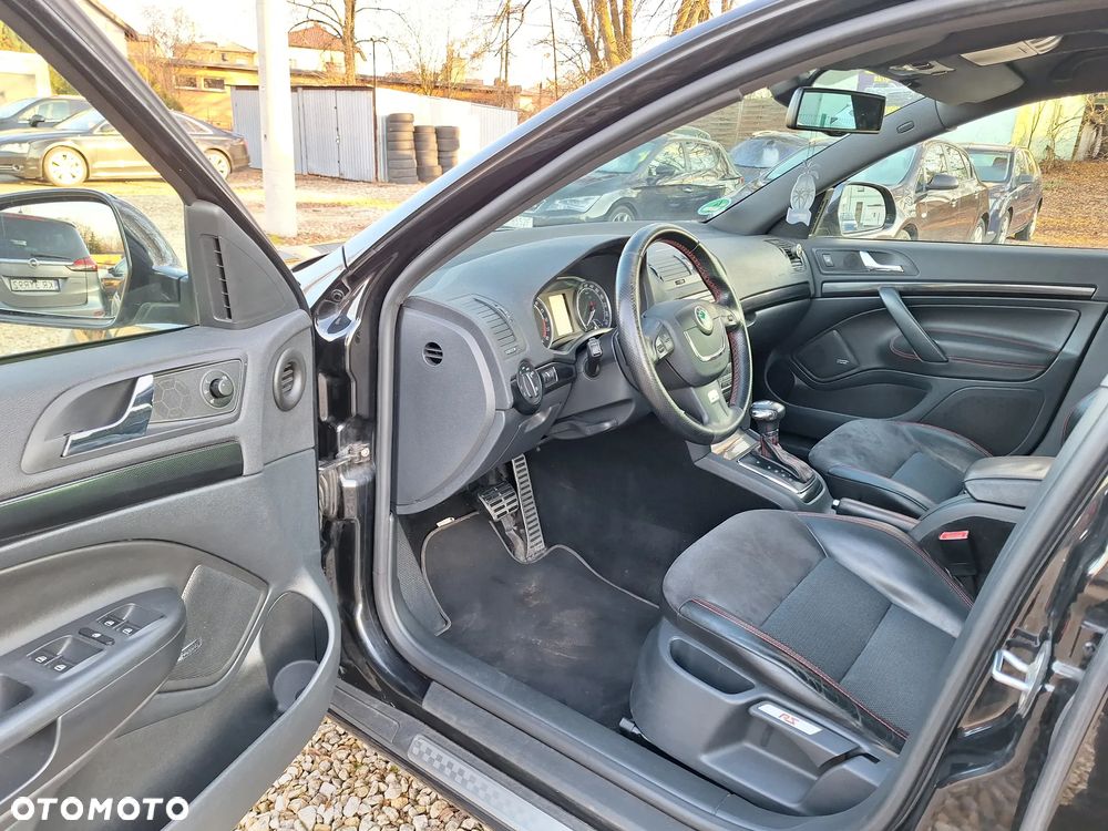 Skoda Octavia 2.0 TDI RS DSG - 20