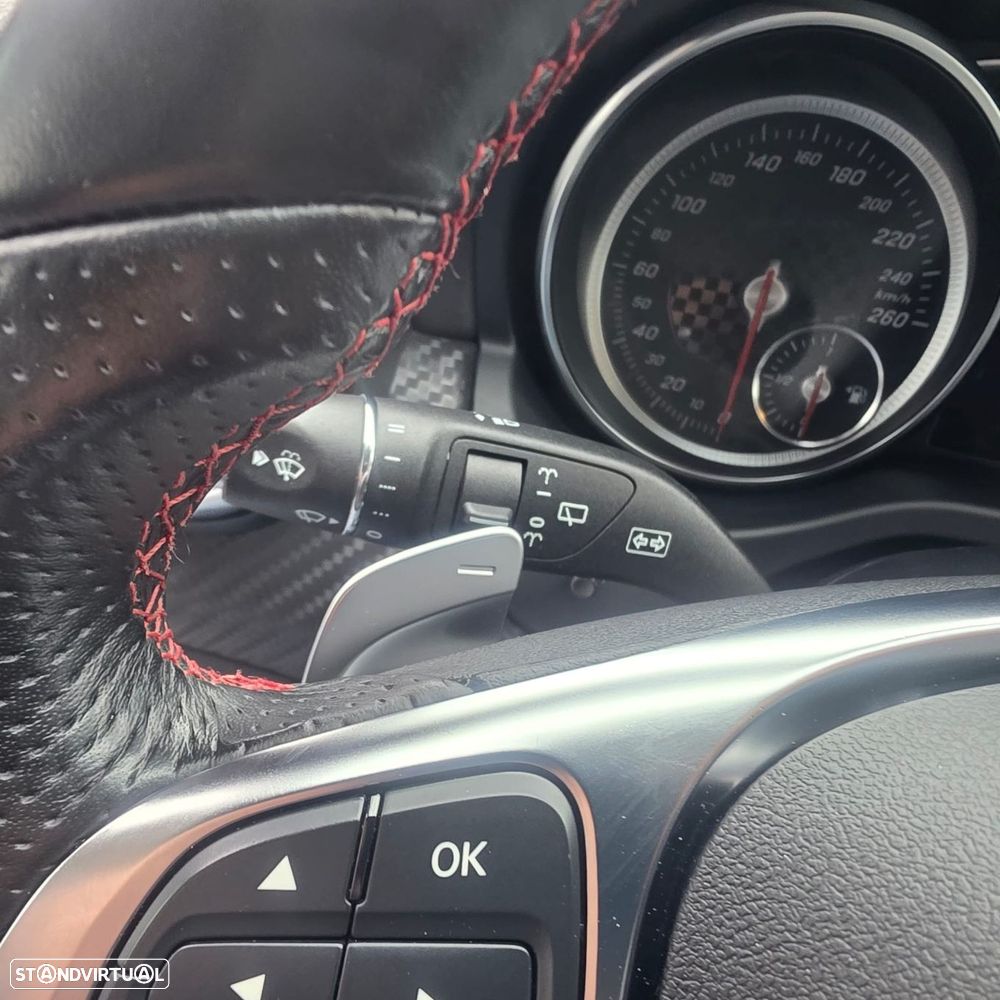 Mercedes-Benz A 180 7G-DCT AMG Line - 23