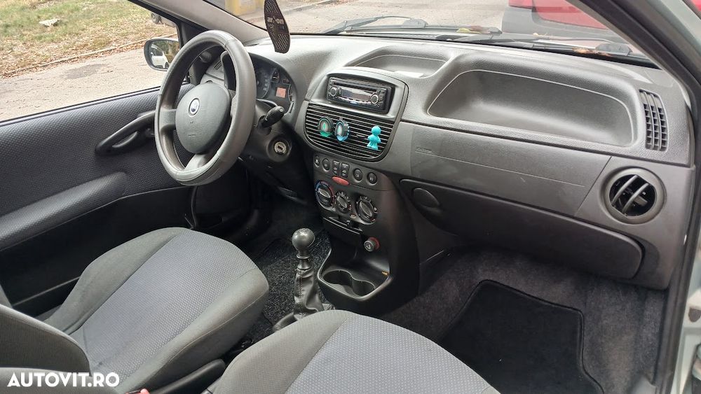 Fiat Punto - 5