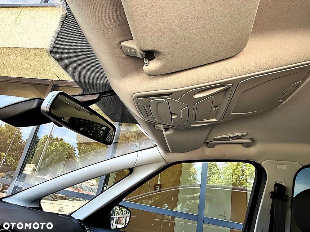Ford S-Max 2.0 TDCi DPF Titanium - 28