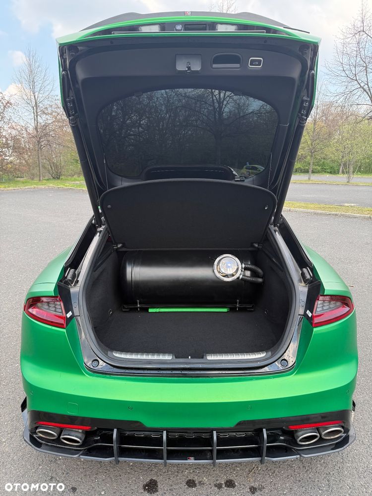 Kia Stinger 3.3 T-GDI V6 GT AWD - 13