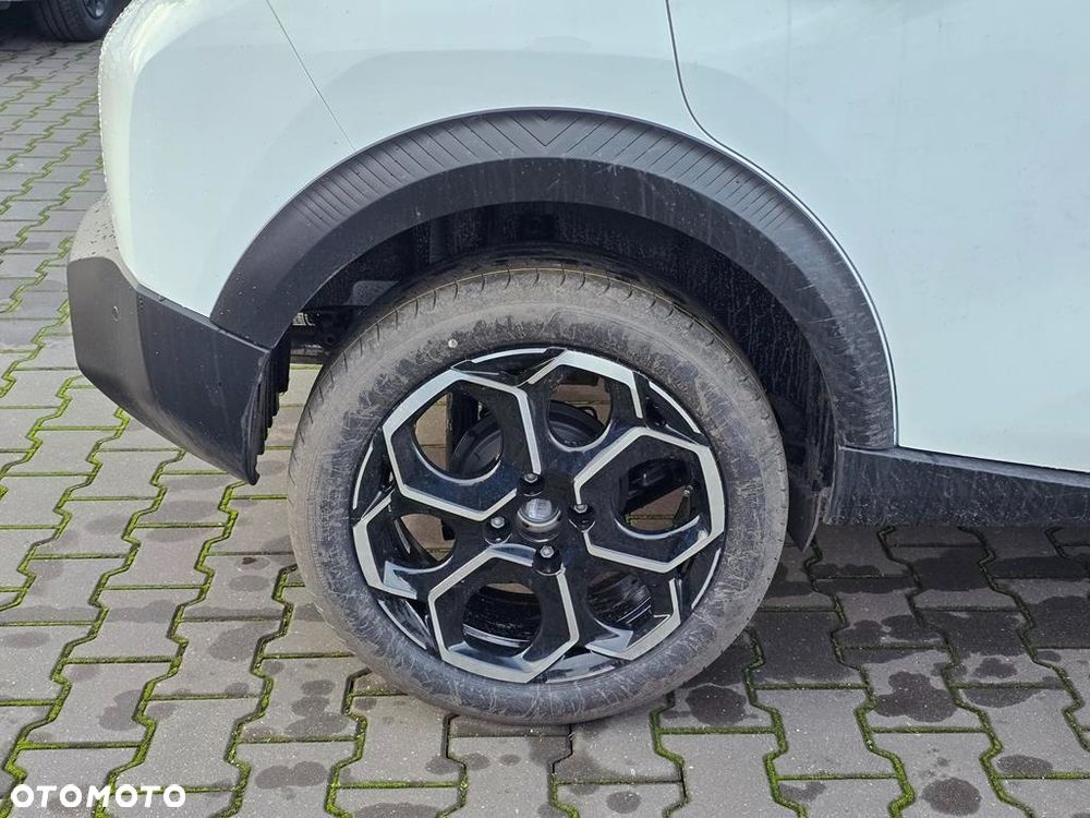 Citroën C3 1.2 mHEV Max - 23