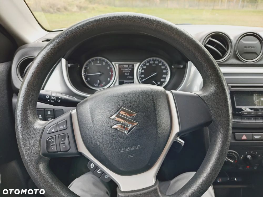 Suzuki Vitara 1.6 Comfort 4WD - 9