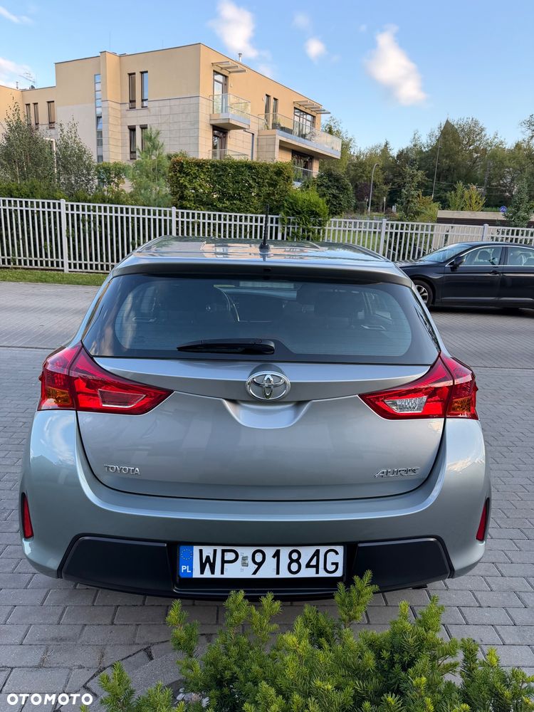 Toyota Auris 1.33 VVT-i Active - 4