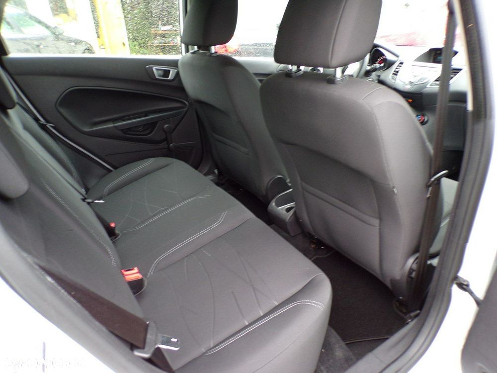 Ford Fiesta - 23