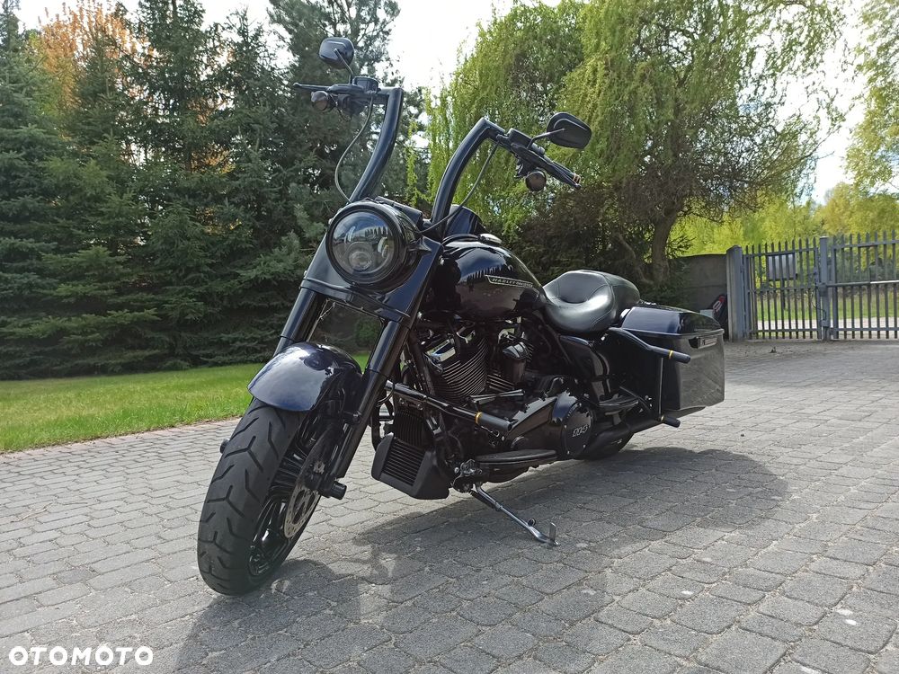 Harley-Davidson Touring Road King - 12