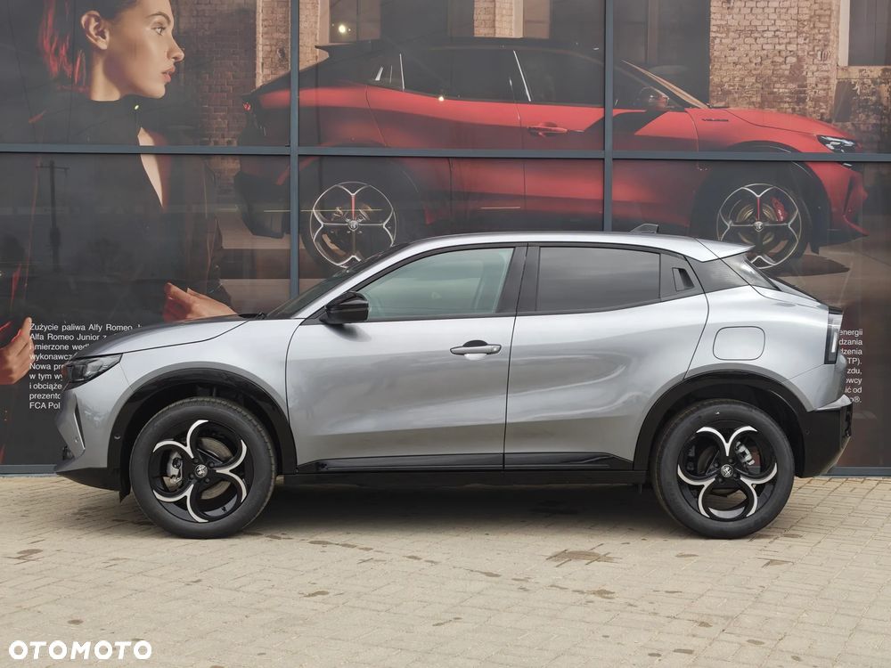 Alfa Romeo Junior 1.2 mHEV Ti eDCT - 6