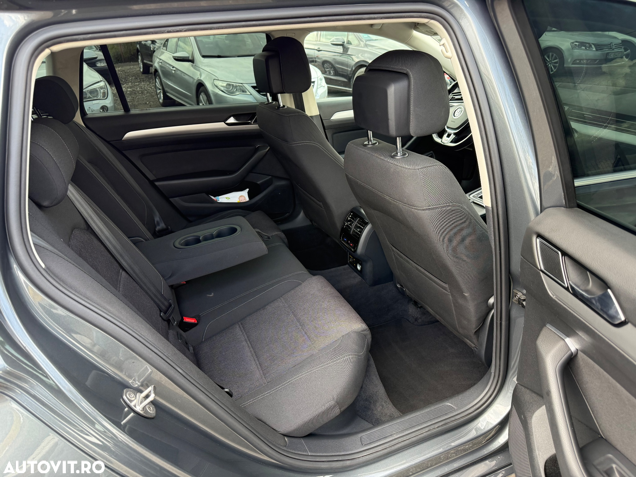Volkswagen Passat Variant 2.0 TDI DSG 4Motion Highline - 7