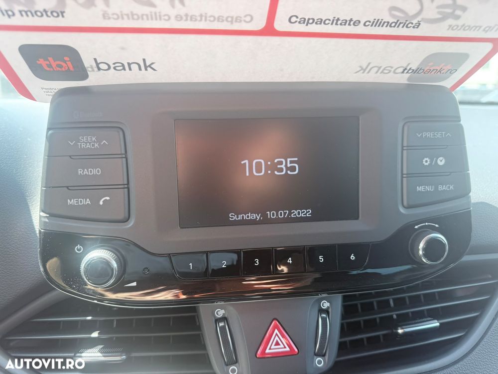 Hyundai i30 1.4 100CP 5DR M/T Classic - 3