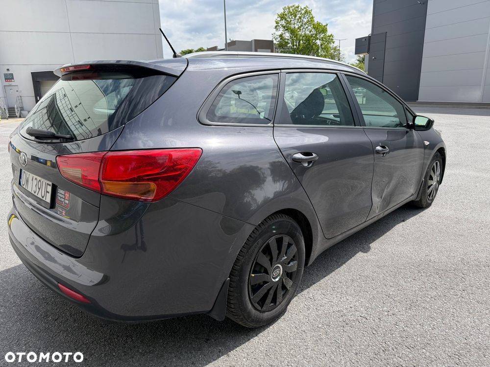 Kia Ceed 1.6 GDI Business Line - 7