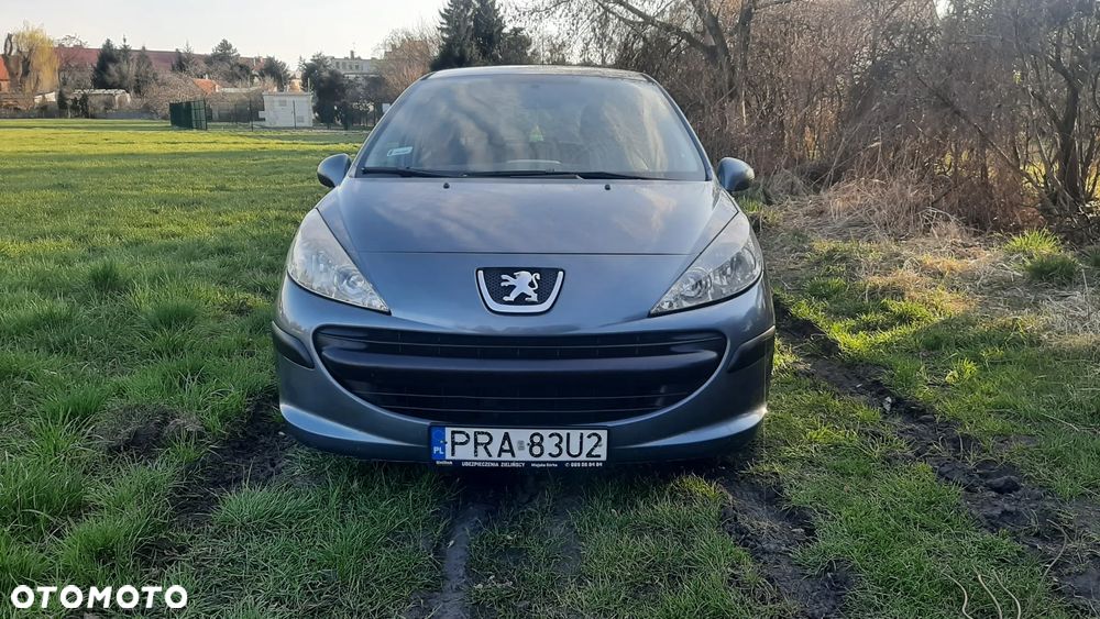 Peugeot 207 - 2