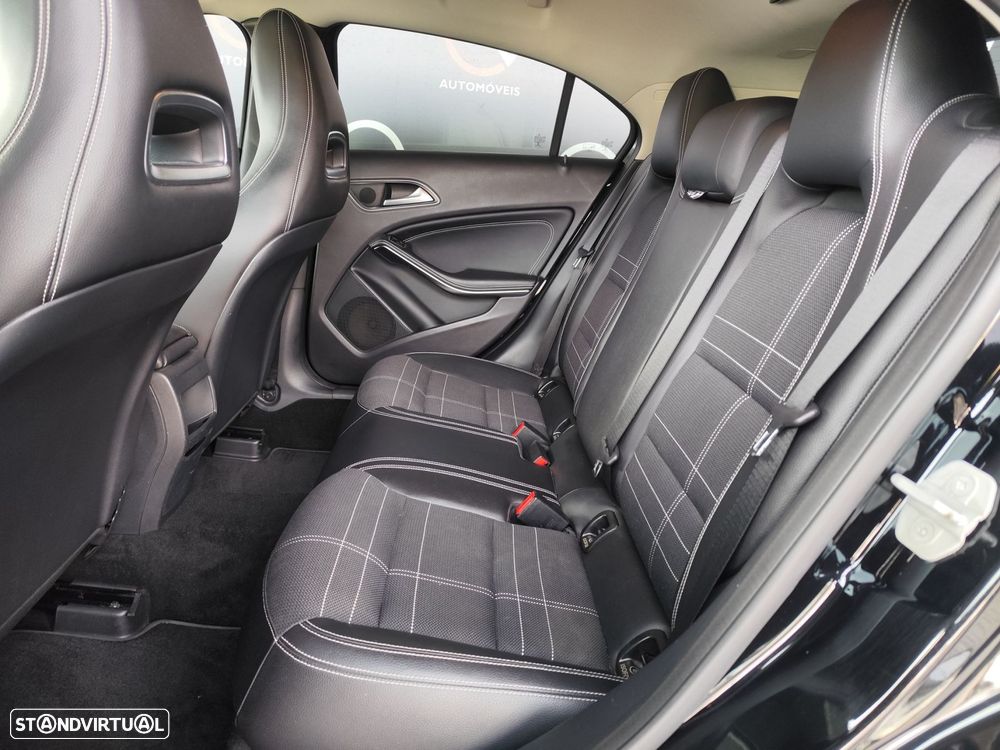 Mercedes-Benz A 180 - 23