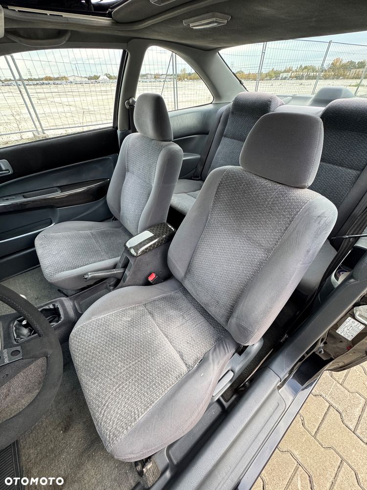 Honda Civic 1.6i LS - 24