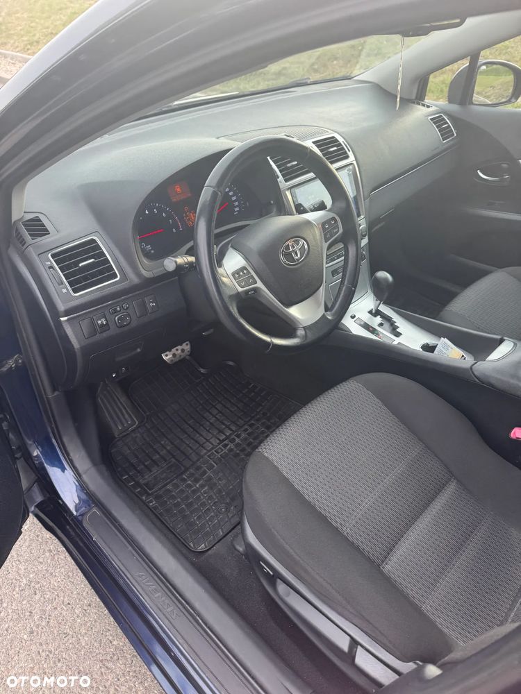 Toyota Avensis 1.8 Sol plus NAVI MS - 6