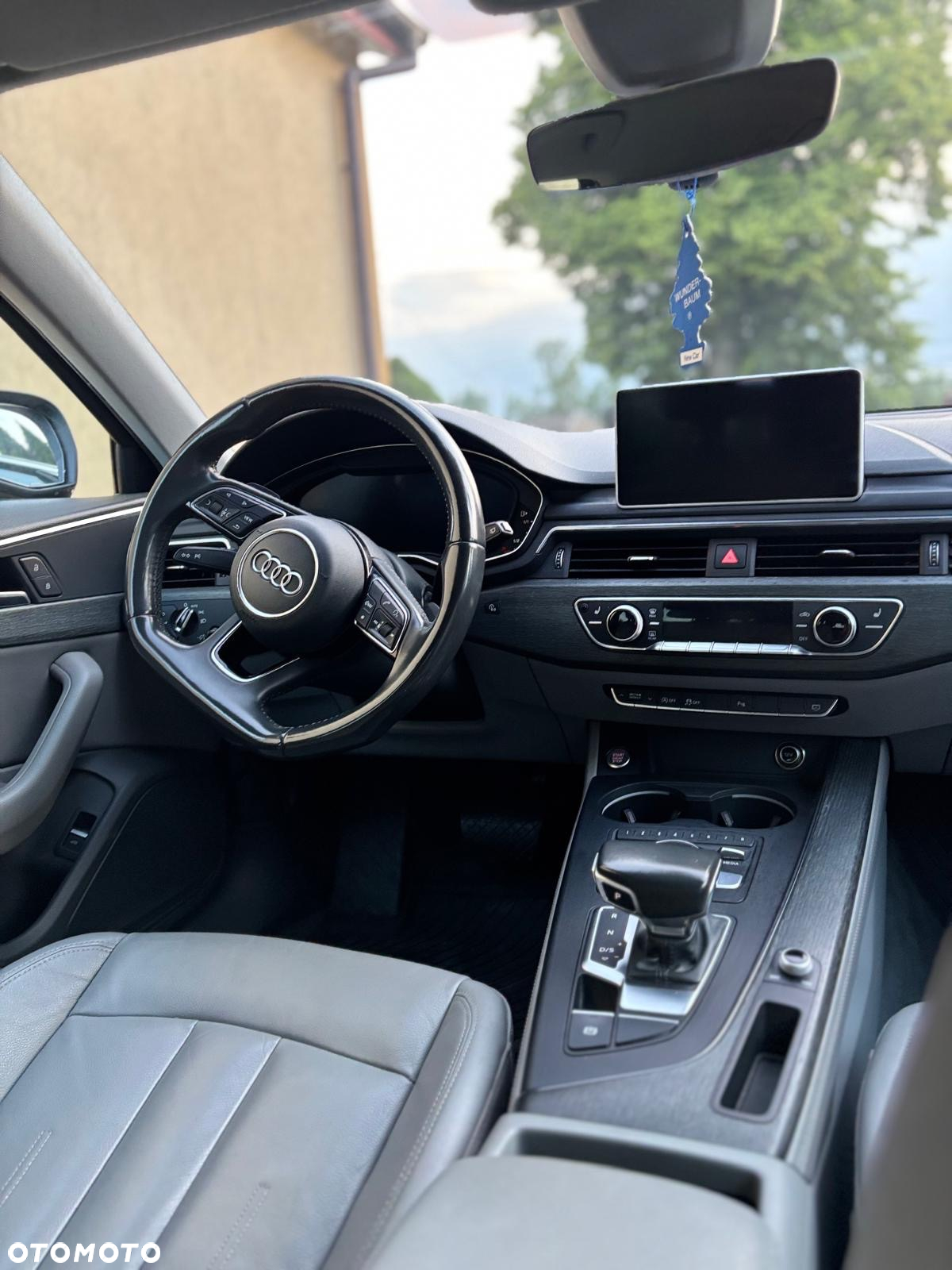 Audi A4 2.0 TDI Quattro Design S tronic - 18