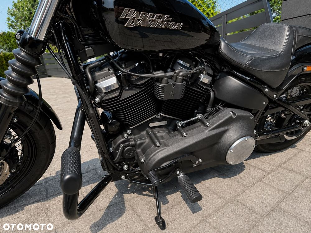 Harley-Davidson Dyna Street Bob - 3