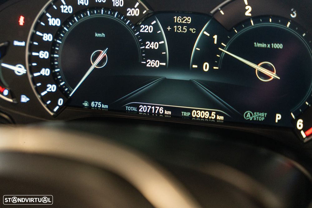 BMW 520 d Pack M Auto - 9